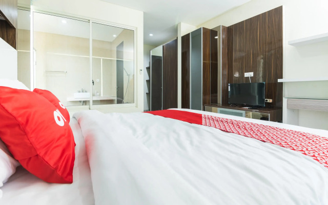 OYO 2001 Taman Dayu Villa Golf View