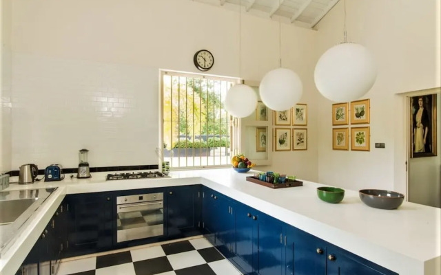 Monara House