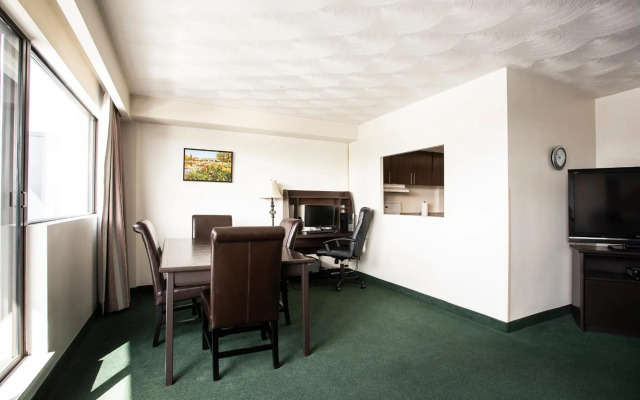 The Business Inn