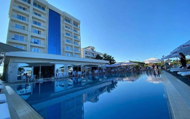 Blumare Resort