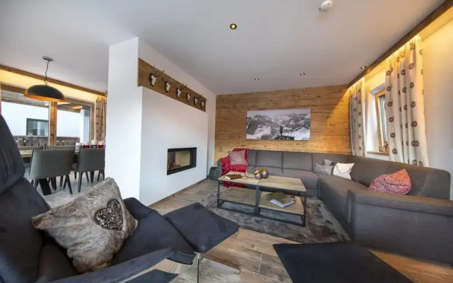 Splendid Chalet in Neukirchen near Wildkogel Ski Arena