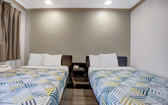 Motel 6 Red Bluff, CA