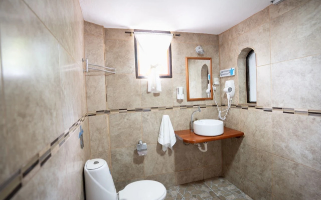 Maidith Galapagos Inn