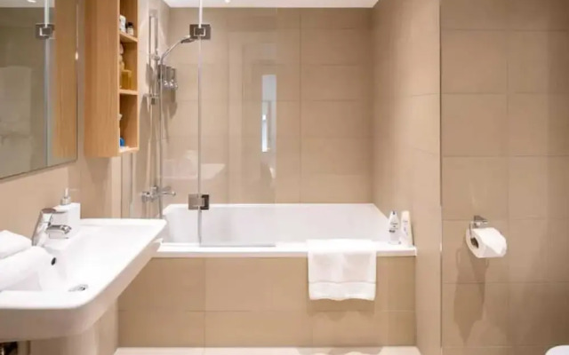 Chic 1 Bedroom Apartment With View of Shard