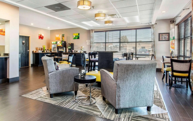 Quality Inn Airport I-240