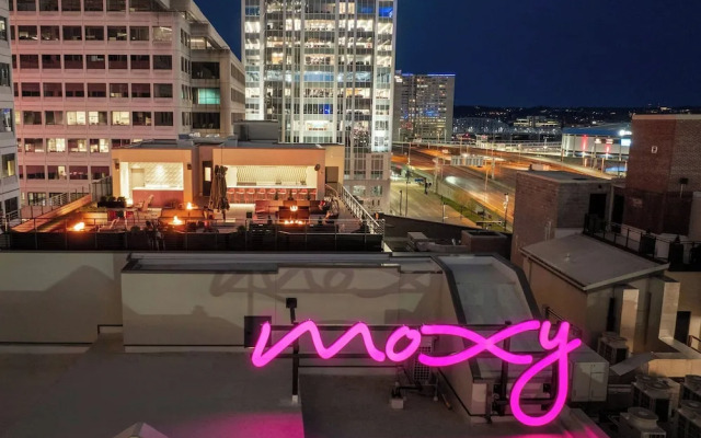 Moxy Cincinnati Downtown