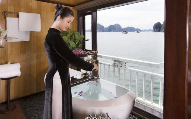 Hera Cruises