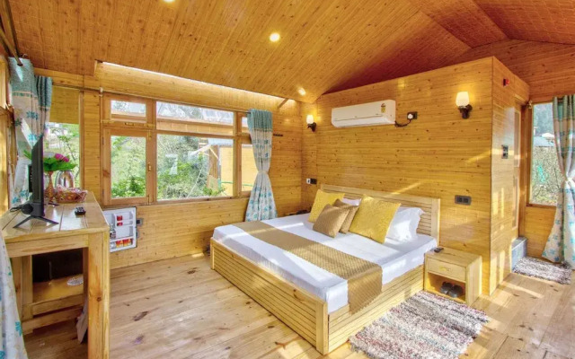 Regal Retreat
