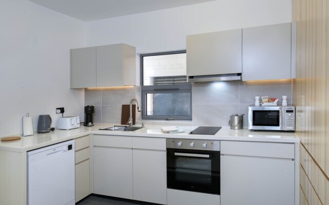 Trueman Court Luxury Serviced Apartments