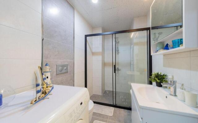 Mesmerizing Flat Close to Konyaalti