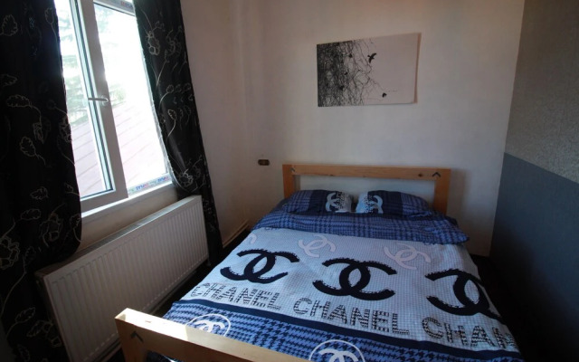 Sheni Hostel
