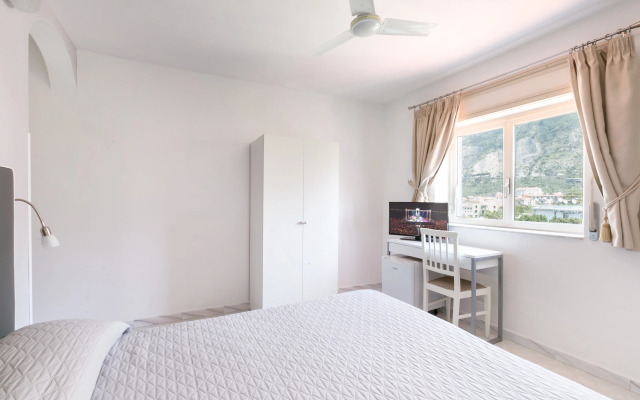 Sisters Hostel