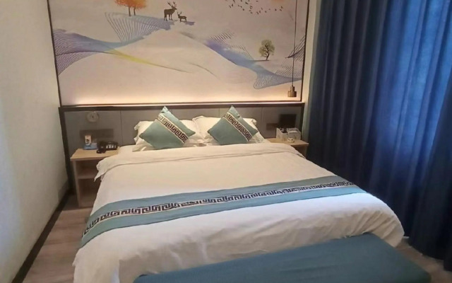 Dongfang Ruiji Zunxuan Hotel