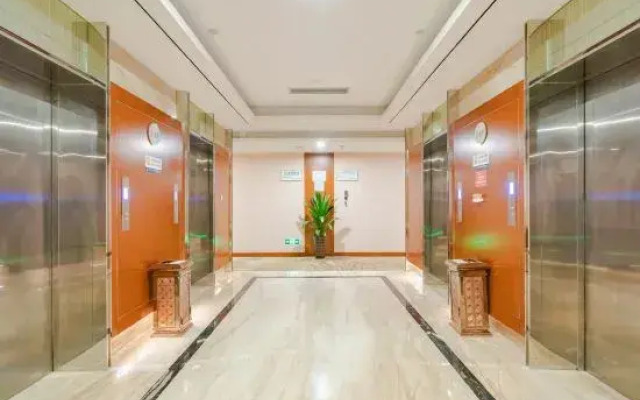 Minjiang Ruibang Hotel