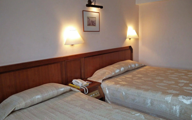 Bintang Collectionz Hotel