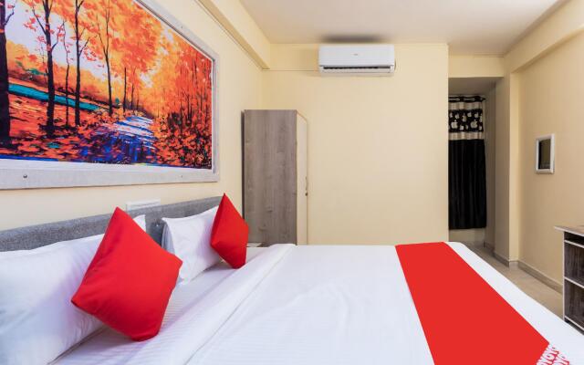 OYO 30478 Hotel 24X7