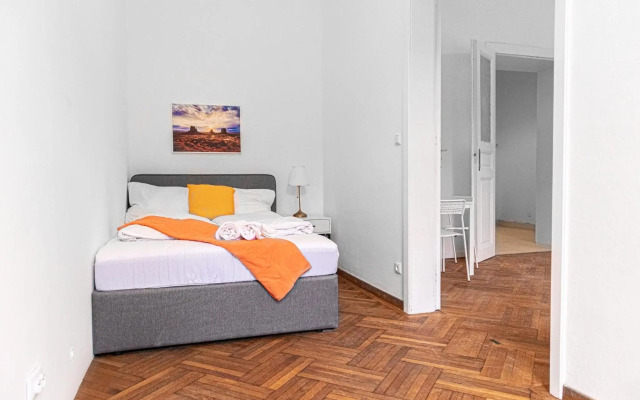 Joyful Apartments at Superb Location near AKH Hospital