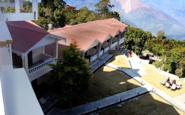 Pine Tree Spa & Resort