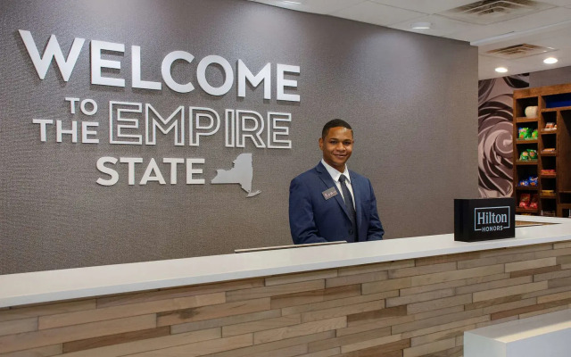 Hampton Inn & Suites Yonkers