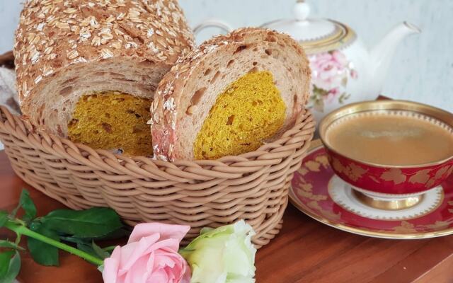 Aroundthetree Hermitage Manor