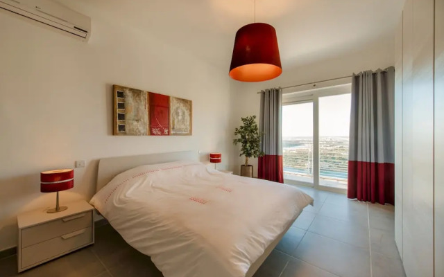 THE Ultimate Luxury, Sliema With Pool