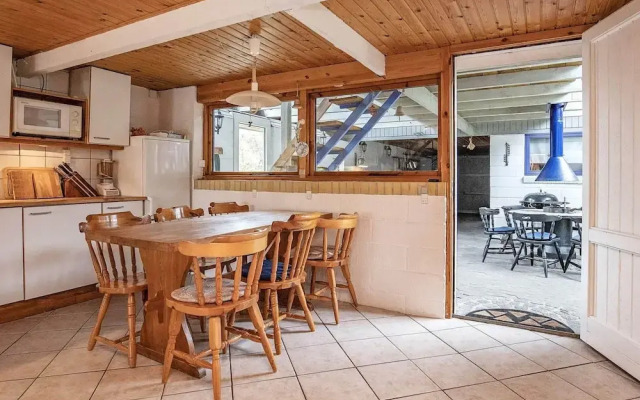 10 Person Holiday Home in Fur