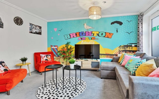 Brighton's Best BIG House 2 | By My Getaways