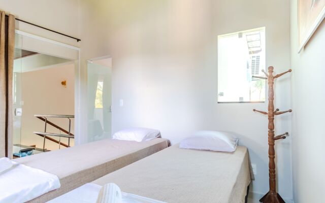 GB60 Excellent House 4 Suites