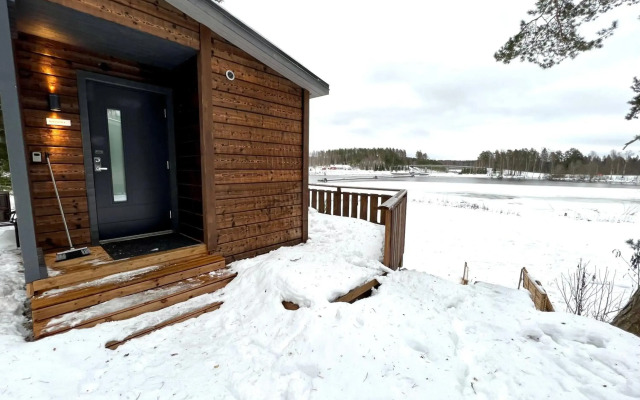 Glass Igloos by the water - Lasisviitit
