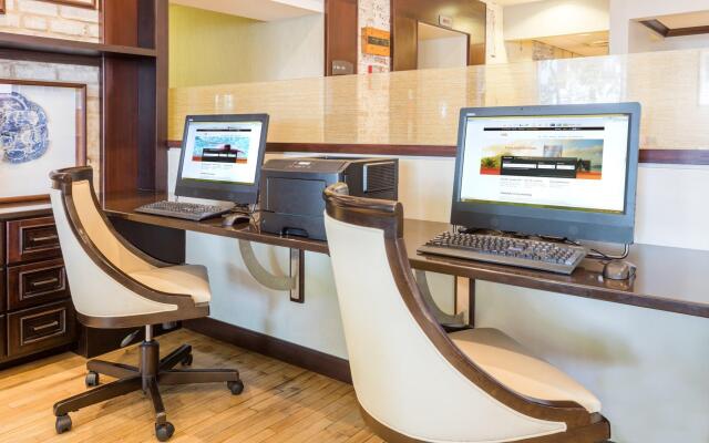 Staybridge Suites Savannah Historic District by IHG