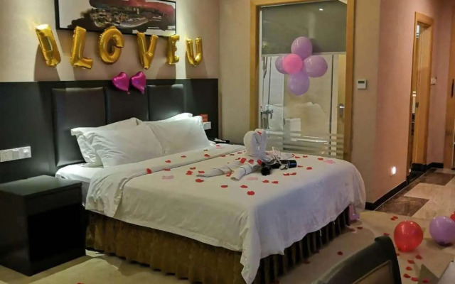 ELONG DELUXE (Shenzhen  Songgang Amber Market)