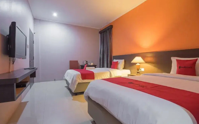 Reddoorz Plus Tanjung Pandan Belitung 2