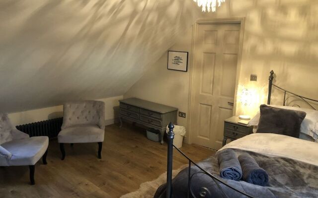 Cotswold Lodge