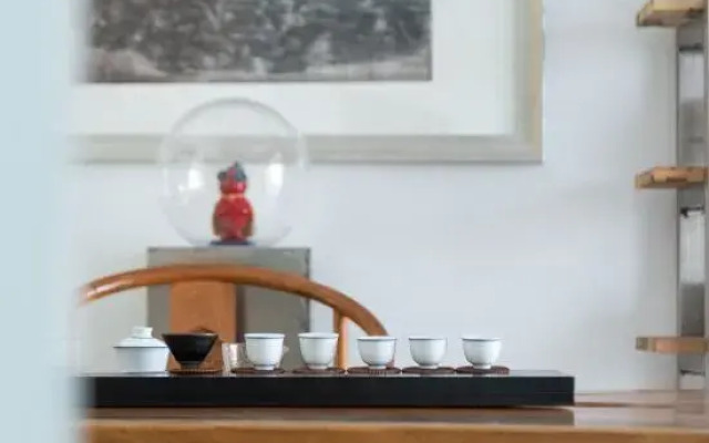 Jinghu Greater Bay Area Renwen Hotel