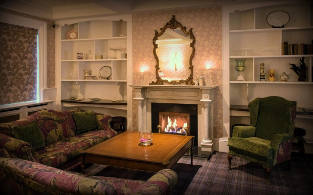 Dromhall Hotel
