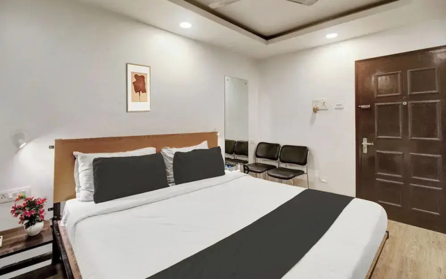 Hotel Clarks inn Near IGI Airport