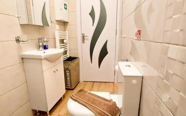 Apollo 3 - Luxury Apartment (City Center Studio)