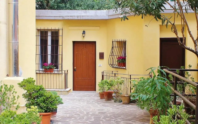 Alfieri home holiday