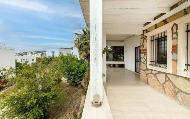 Sea View Huge Private Villa With Terrace in Bodrum