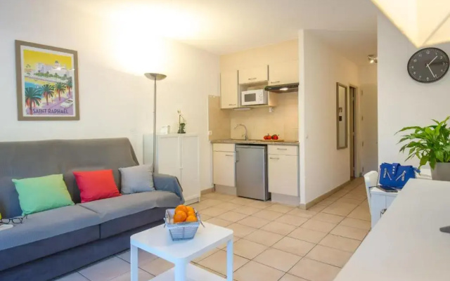 Appartement Saint-Raphaël, 1 pièce, 3 personnes - FR-1-466A-32