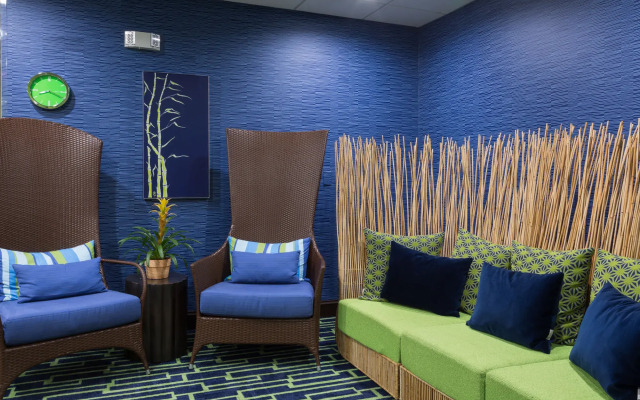 Holiday Inn Express Suites Plant City by IHG