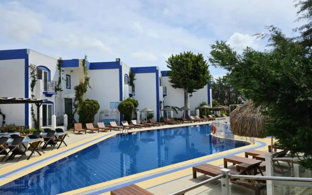Serpina Hotel - Adults Only