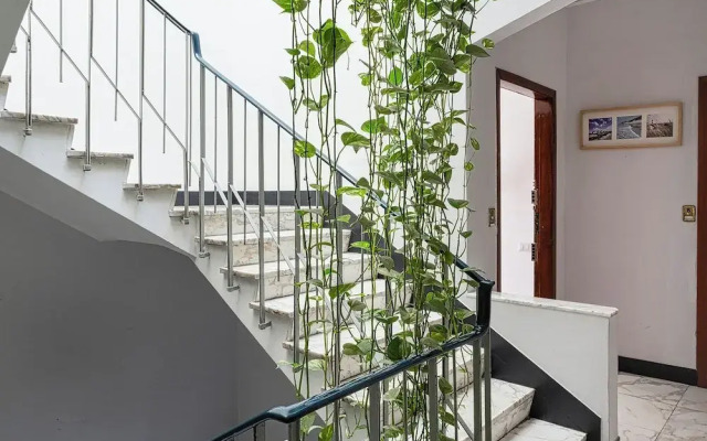 Contemporary apartment in Sturla