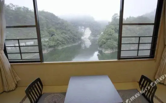 Taishakukyo Kanko Hotel Kinsaikan