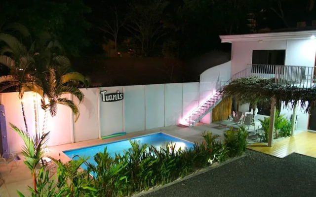 Tuanis Aparthotel