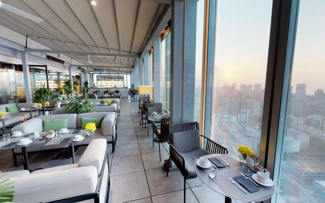 The Level At Melia Barcelona Sky