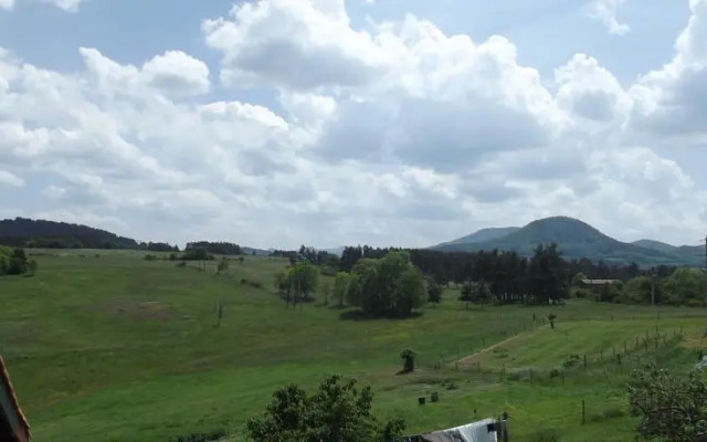 Chambres dHôtes-Ferme Equestre Les Revers