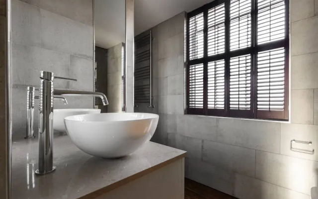 Aubrey Walk by Onefinestay