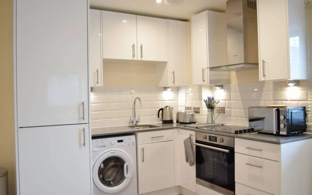 Morland House Apartments