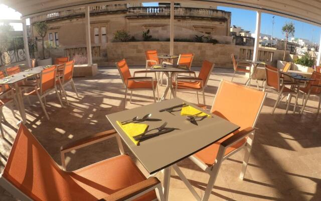 The Maltese Sun